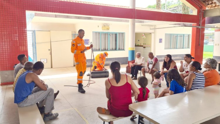 Vargem Grande: Moradores recebem orientações sobre riscos em períodos de chuva