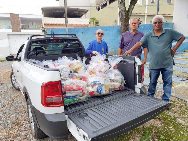 Natal Solidário: Rotary de Formiga realiza entrega de cestas básicas