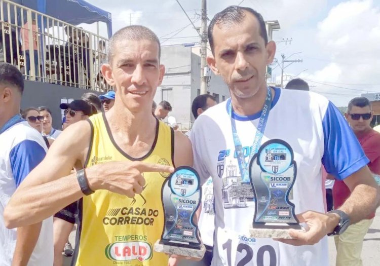 Atletas de Formiga são premiados em Córrego Fundo