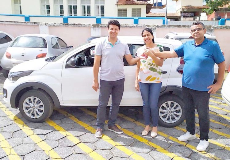 Casa da Criança e do Adolescente recebe novo veículo