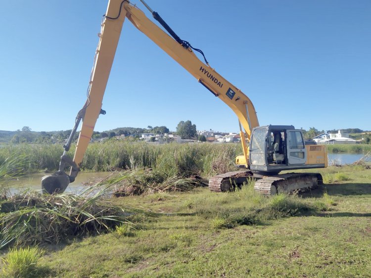 Trabalhos não param na Lagoa do Fundão