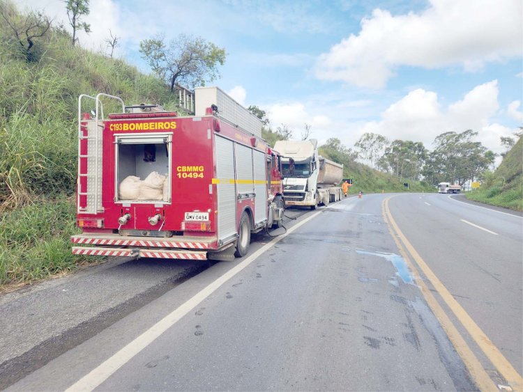 Incêndio em carreta que transportava calcário é registrado na BR-354