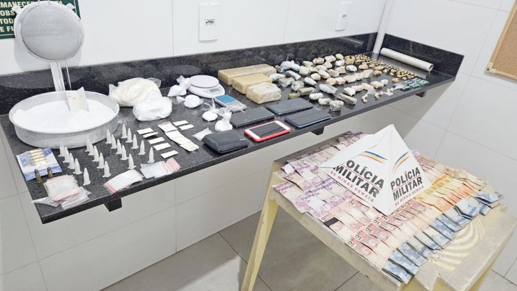 Diversas drogas são apreendidas e traficante é preso em Arcos