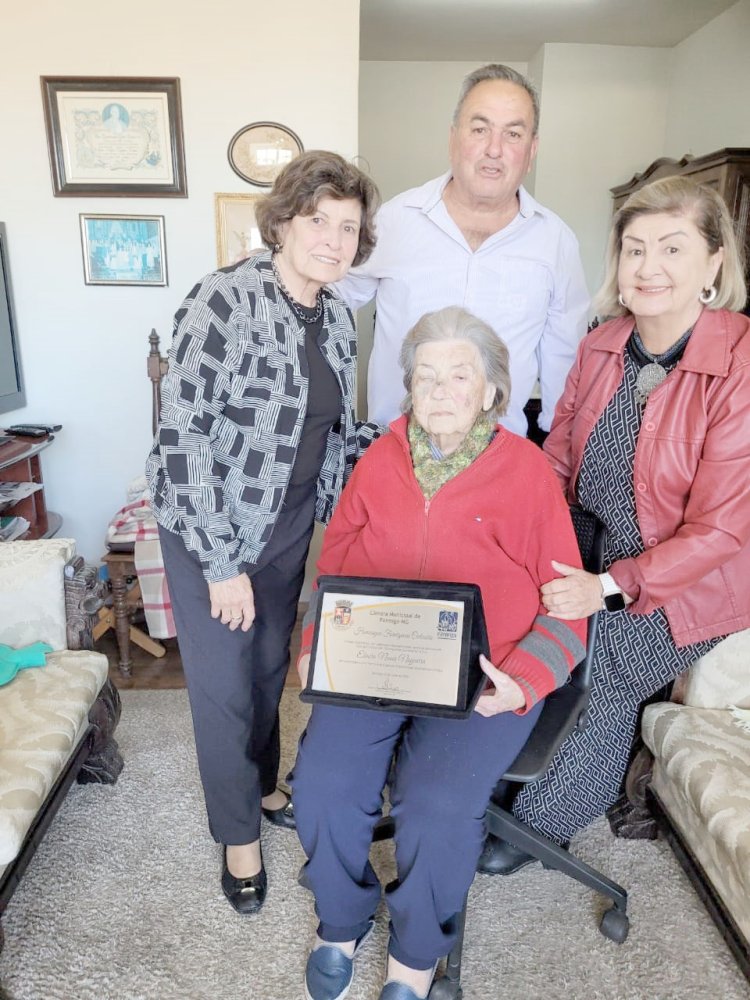 Pela primeira vez, mulher é homenageada com o ‘Título Fomiguense Centenário’