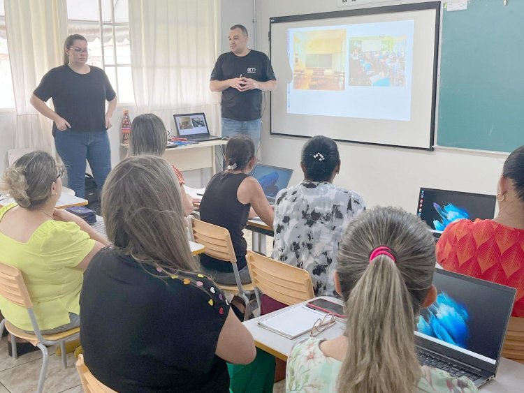 Pains: Professores da Rede Municipal  participam de capacitação