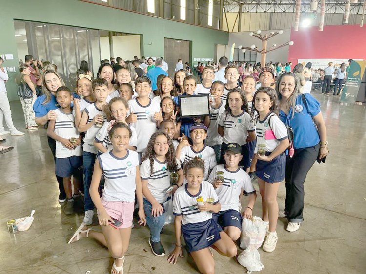 Pains: Escola Municipal recebe prêmio ‘Escola Sustentável’