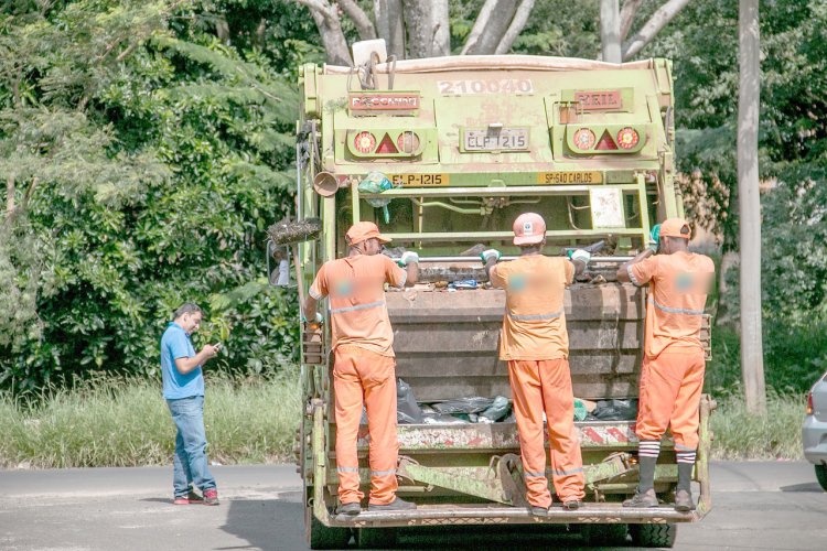 Semana do Natal: Divulgado horário especial de coleta de lixo no Centro