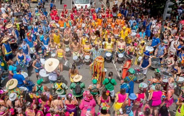 Bloco formiguense arrasta 15 mil no Carnaval de Belo Horizonte