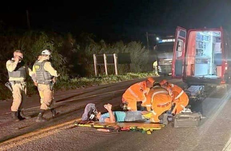 Motociclista de 46 anos fica gravemente ferido em acidente na MG-050