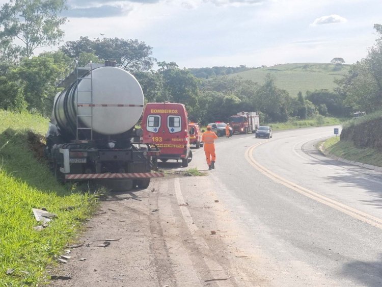Caminhão carregado de sangue  se envolve em acidente na MG-050