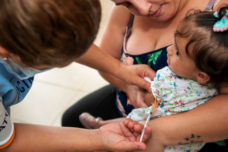 Vacinação contra influenza é ampliada para população acima de 6 meses