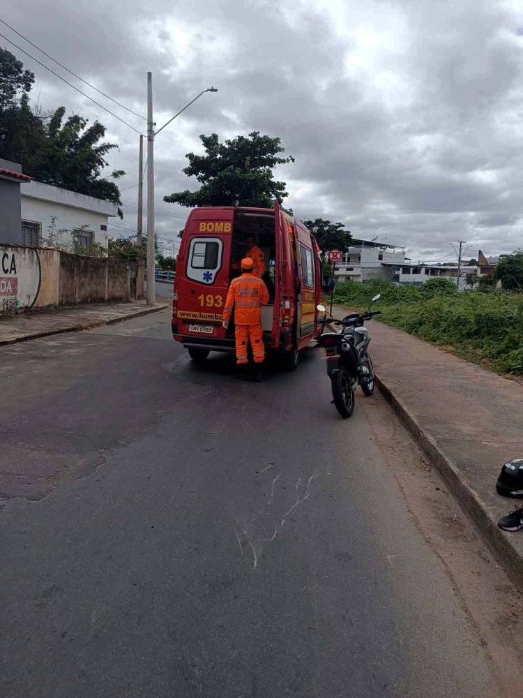 Colisão entre motos deixa mãe e filho feridos no Santo Antônio