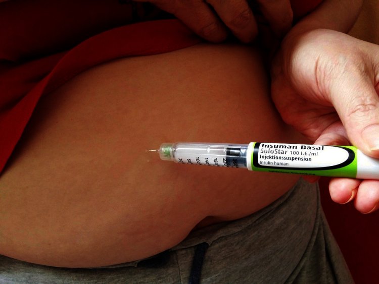 Em meio à crise de insulina, Prefeitura anuncia que adotará canetas reutilizáveis do medicamento