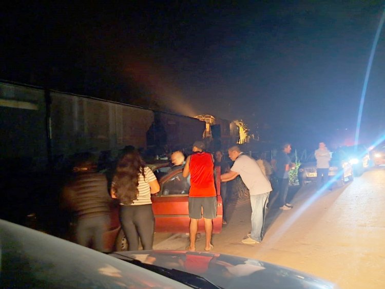 Padre João Bosco se envolve em acidente com trem na estrada de Papagaio